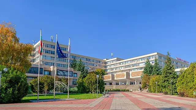 Тракийският университет - сграда - панорамна снимка